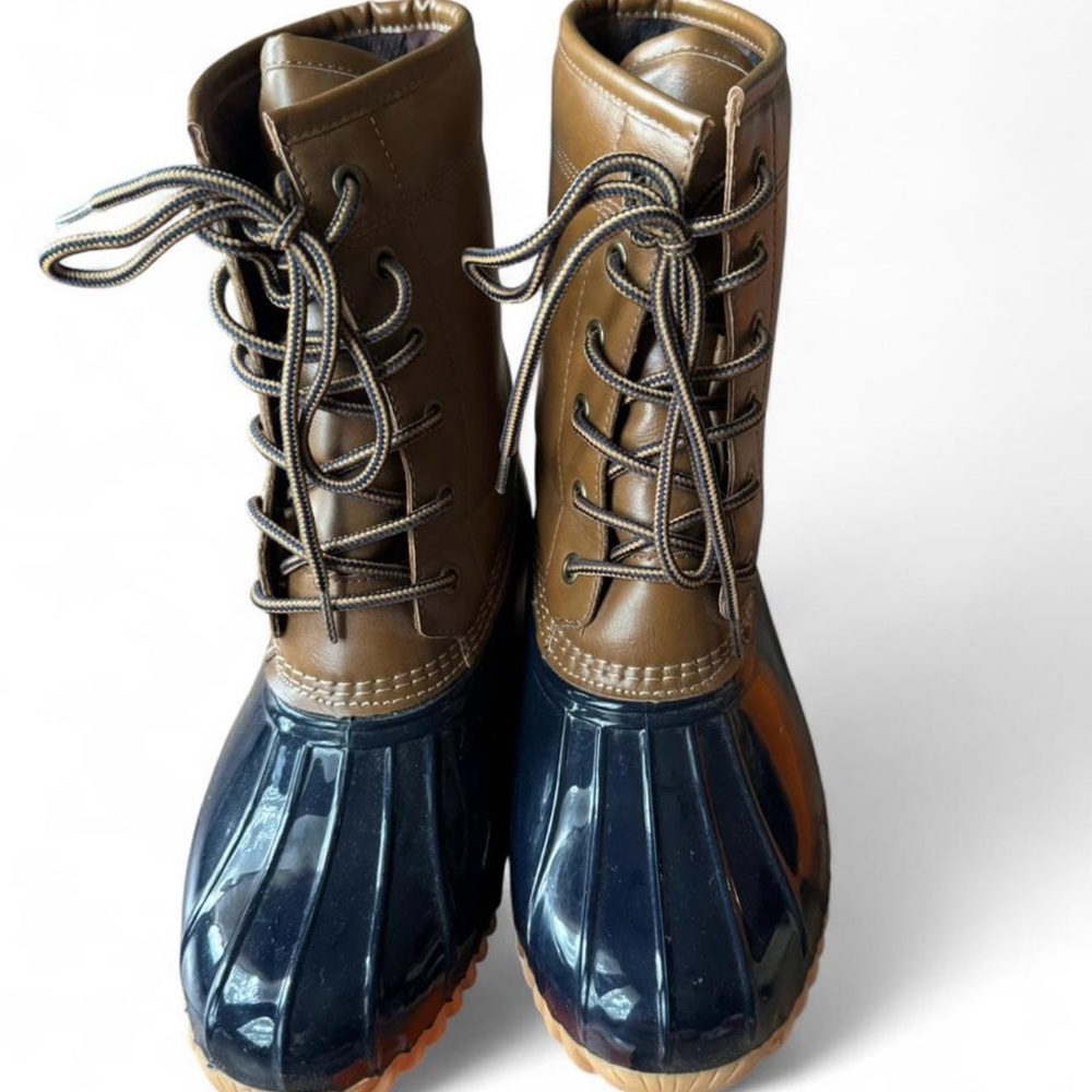 Sporto Tan and Navy Lace-Up Boots